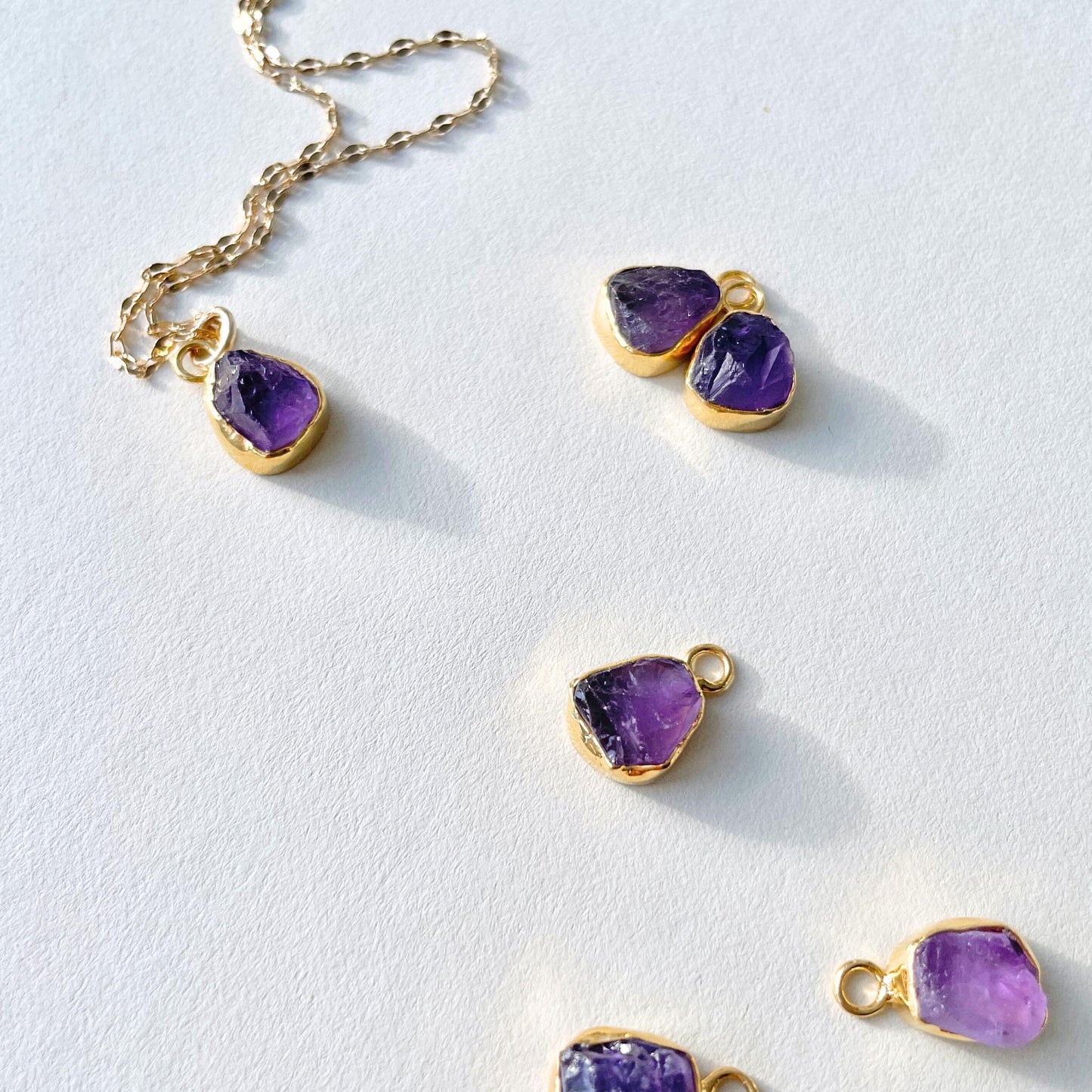 Amethyst Carved Vintage Chain Necklace | Calming (Gold Plated)