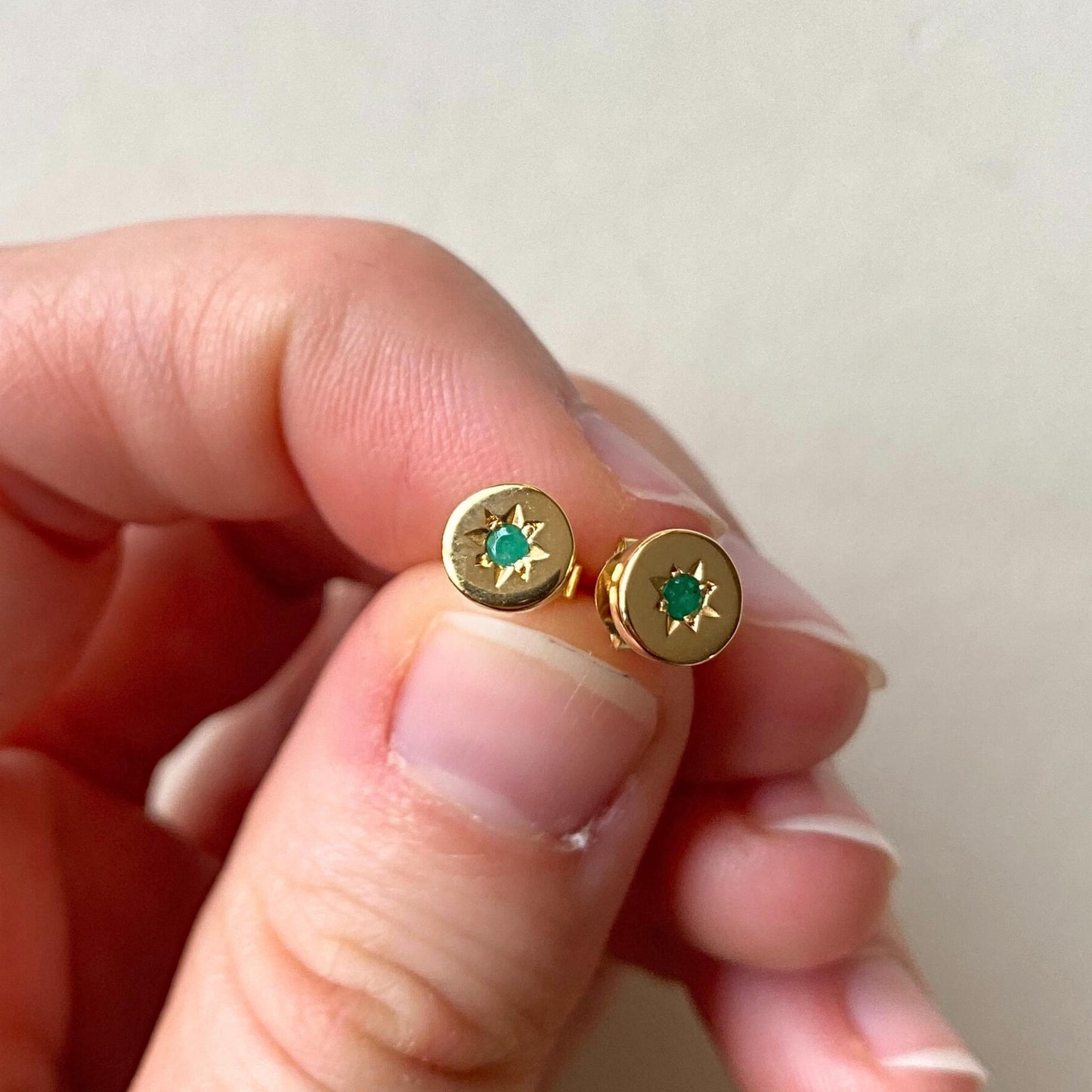 Emerald Guiding Star Birthstone Stud Earrings | May (Gold Plated)