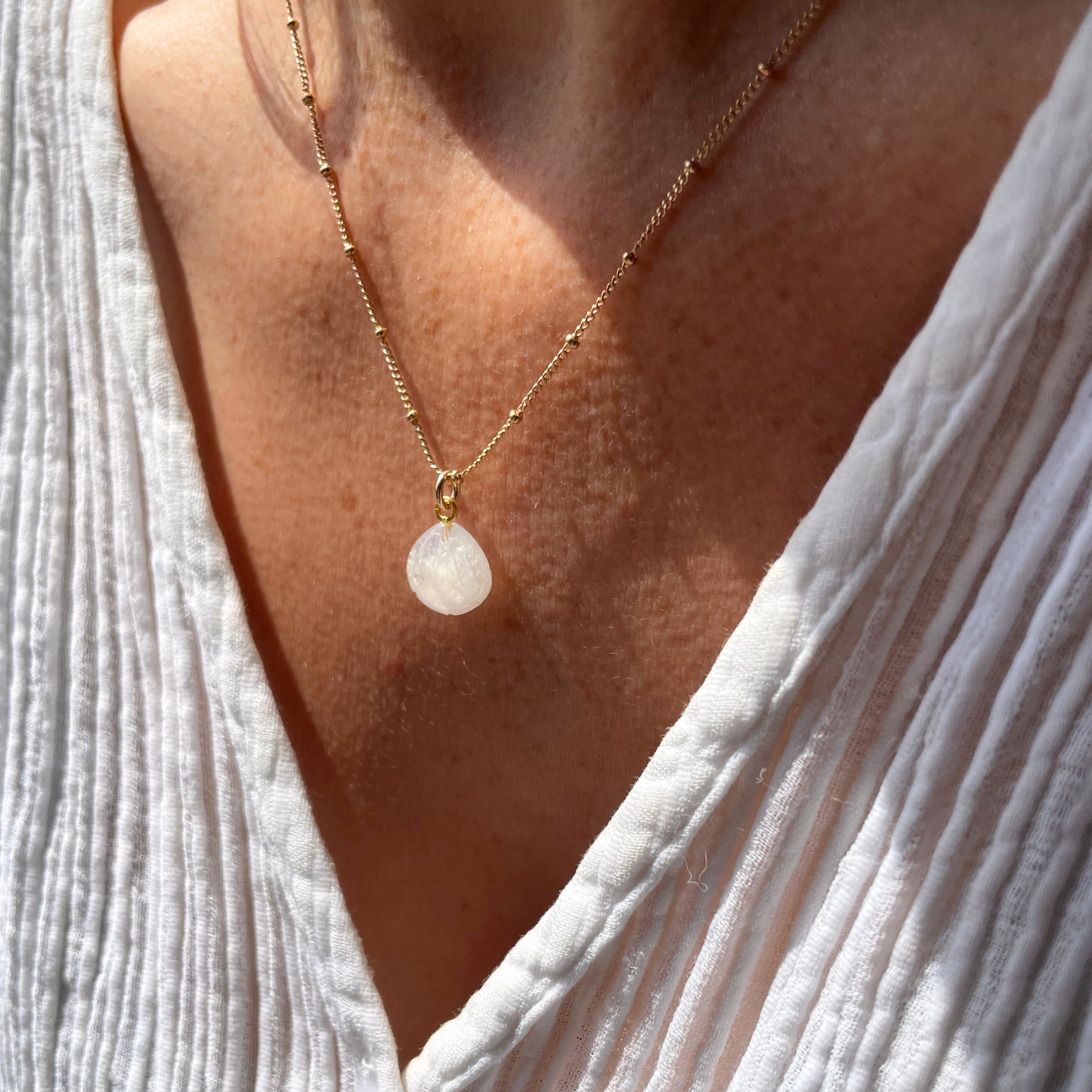 Shell Gemstone Necklace (Gold Plated)