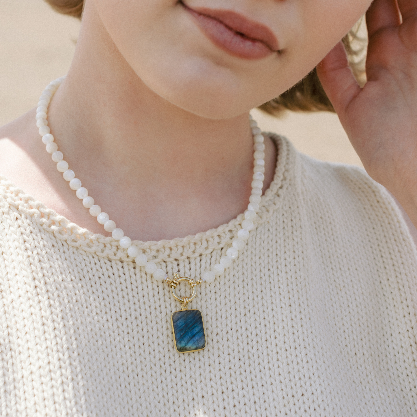 Mother of Pearl Strand Necklace with Large Labradorite Gem Slice (Gold)
