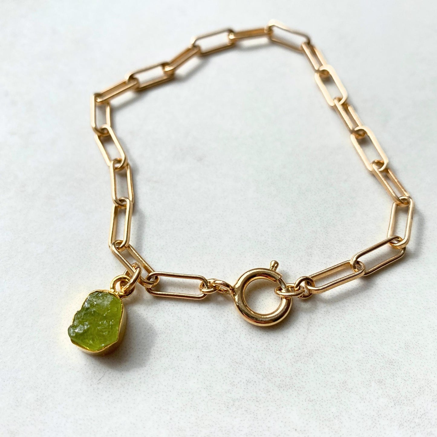 Peridot Carved Chunky Chain Bracelet | Wellbeing (Gold Plated)
