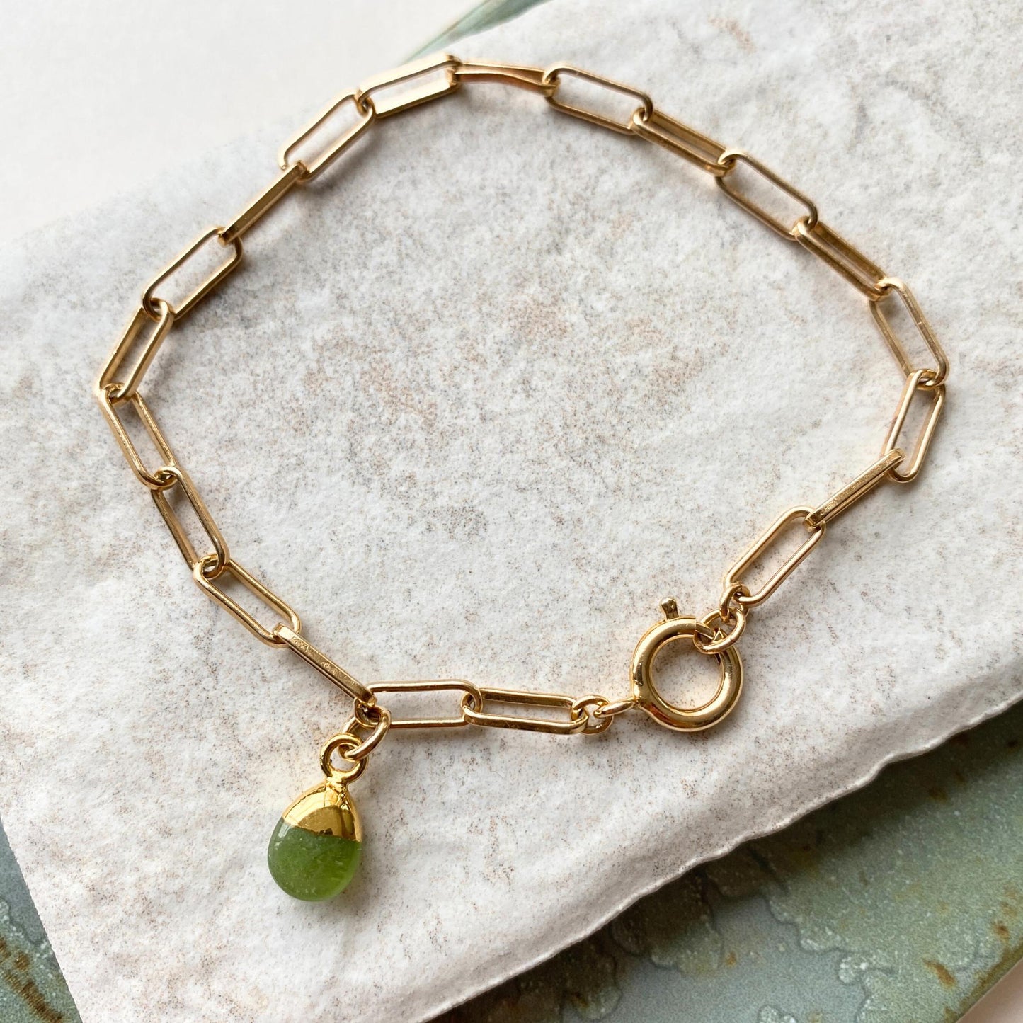 Peridot Tiny Tumbled Chunky Chain Bracelet | Wellbeing (Gold Plated)