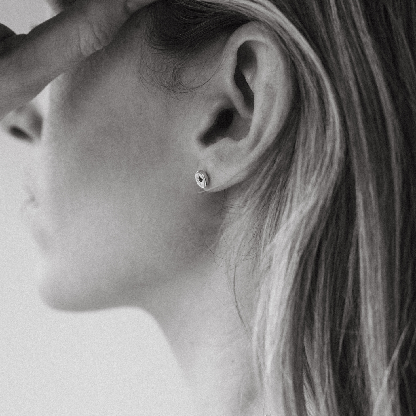 Emerald Guiding Star Birthstone Stud Earrings | May (Sterling Silver)