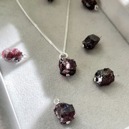 Garnet Threaded Necklace | Protection (Sterling Silver)