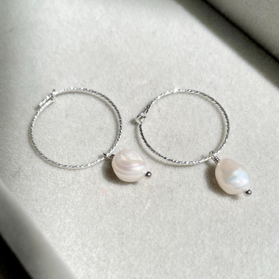 Pearl Sparkle Rope Hoop Earrings | Calm (Silver)