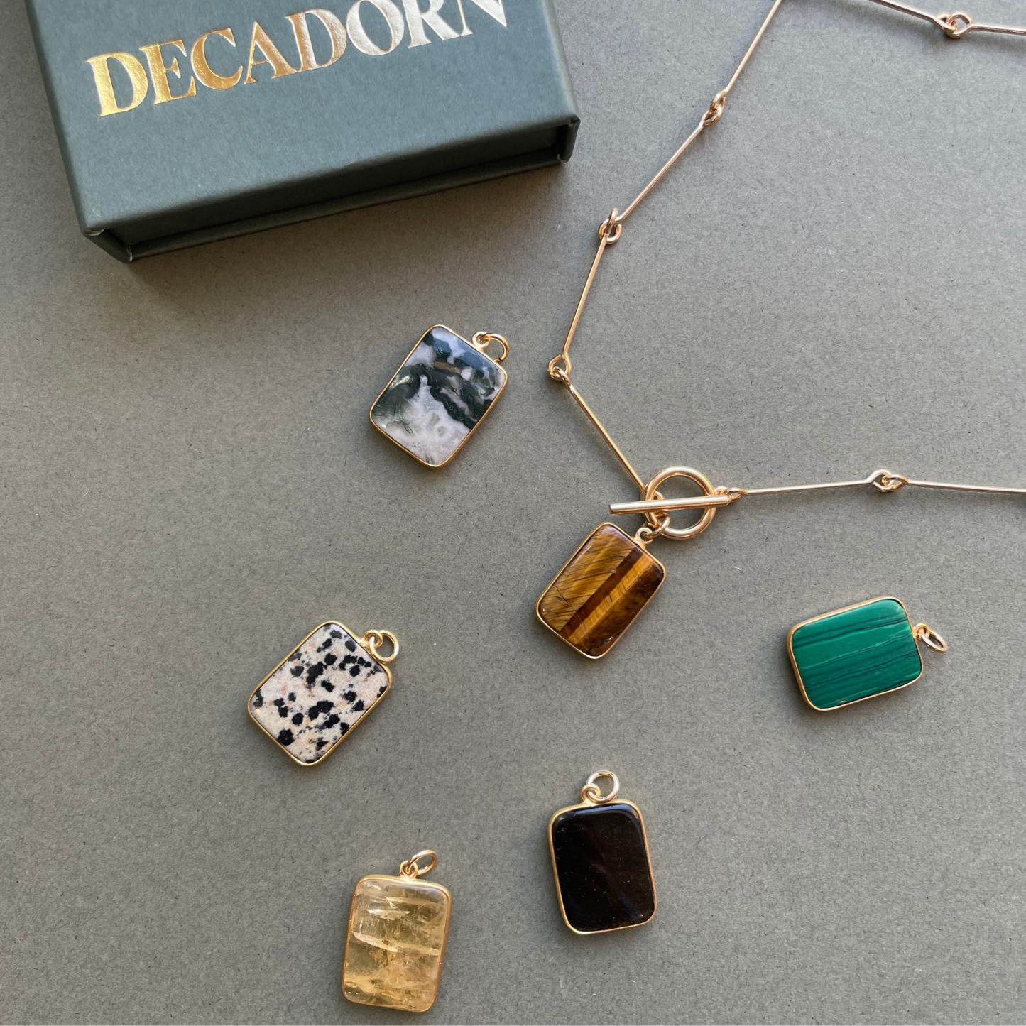 Bone Chain with Statement Gem Slice Necklace (Gold)