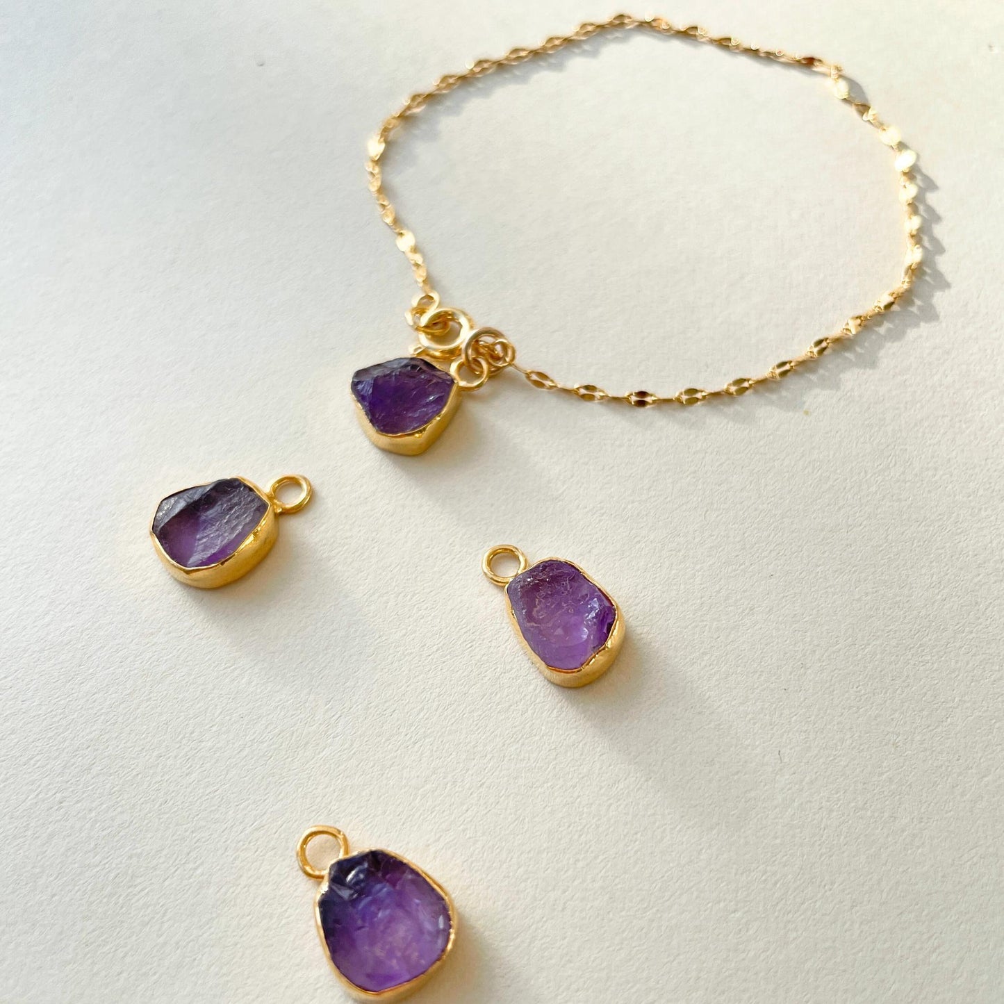 Load image into Gallery viewer, Amethyst Carved Vintage Chain Bracelet | Calming (Gold Plated)
