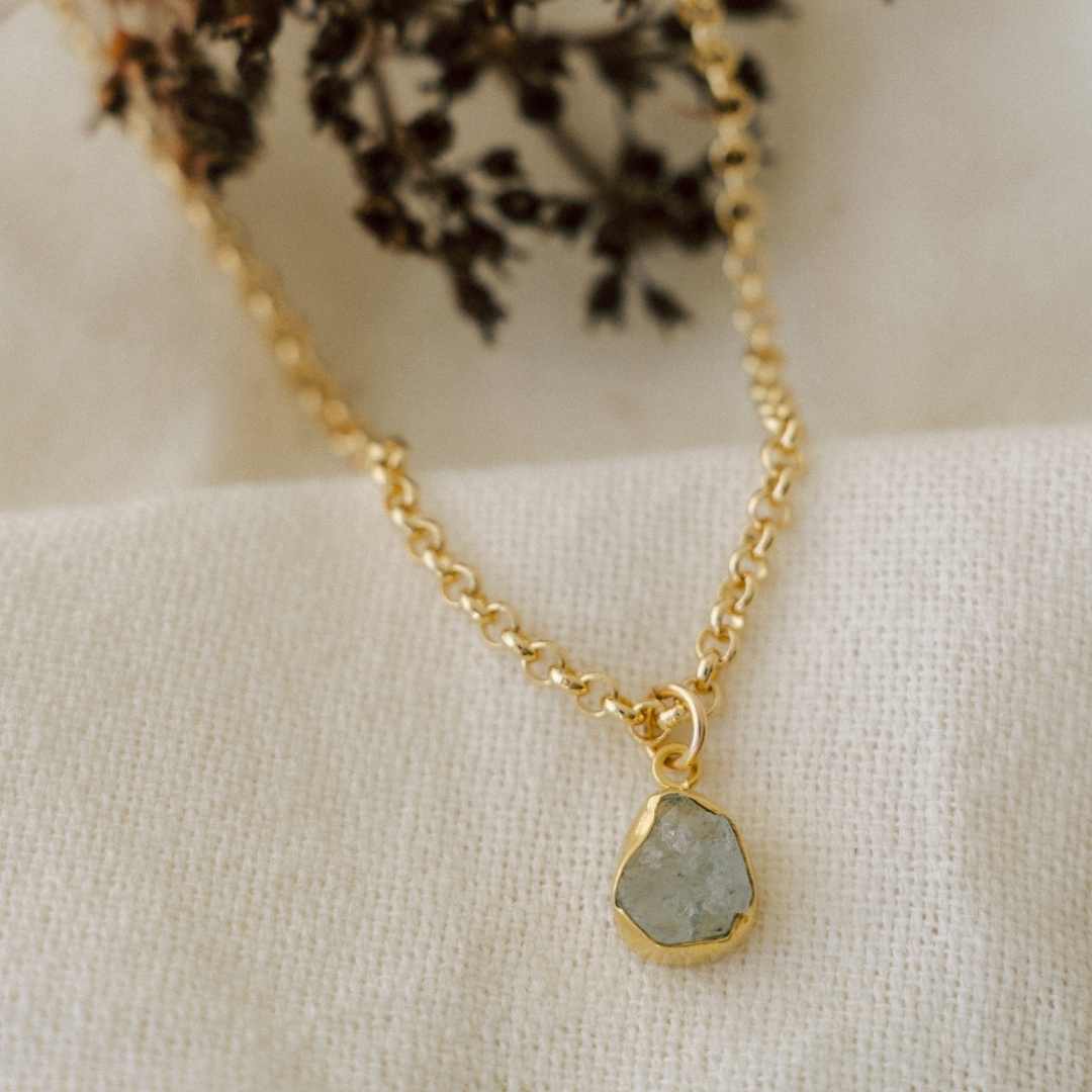 Aquamarine Carved Belcher Chain Necklace | Serenity (Gold Plated)