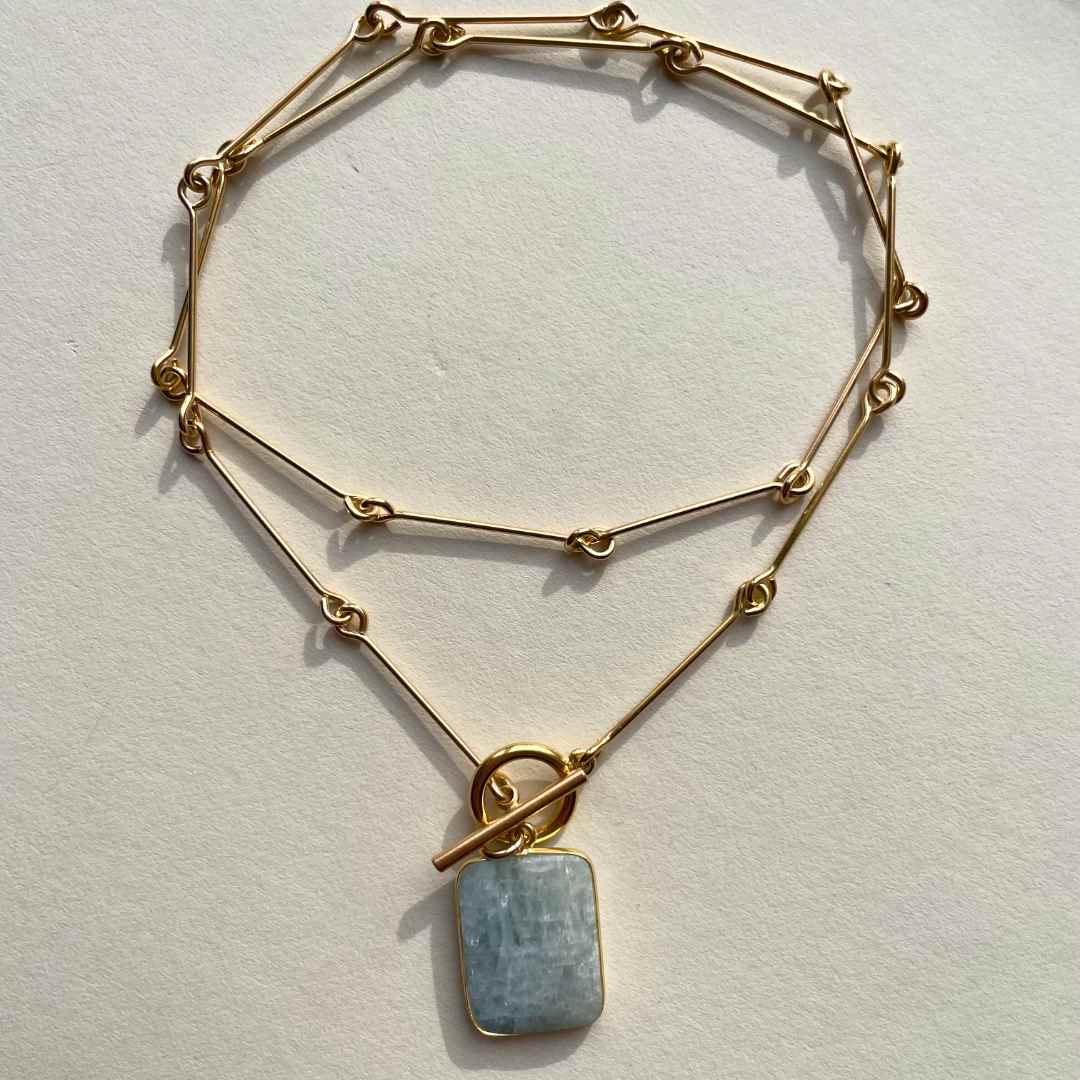 Aquamarine Large Gem Slice Bone Chain Necklace (Gold)
