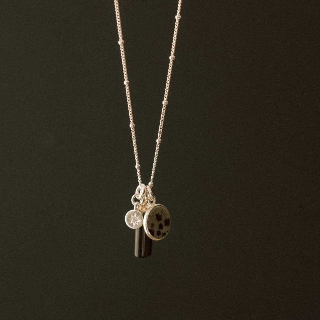 Dalmatian Jasper & Black Onyx Triple Pendant Necklace (Silver)