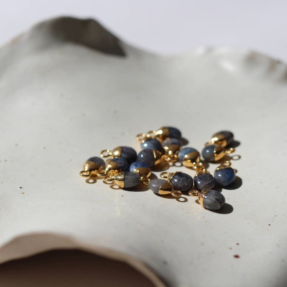 
            
                Load image into Gallery viewer, September Birthstone | Sapphire Tiny Tumbled Hoop Earrings (Gold)
            
        