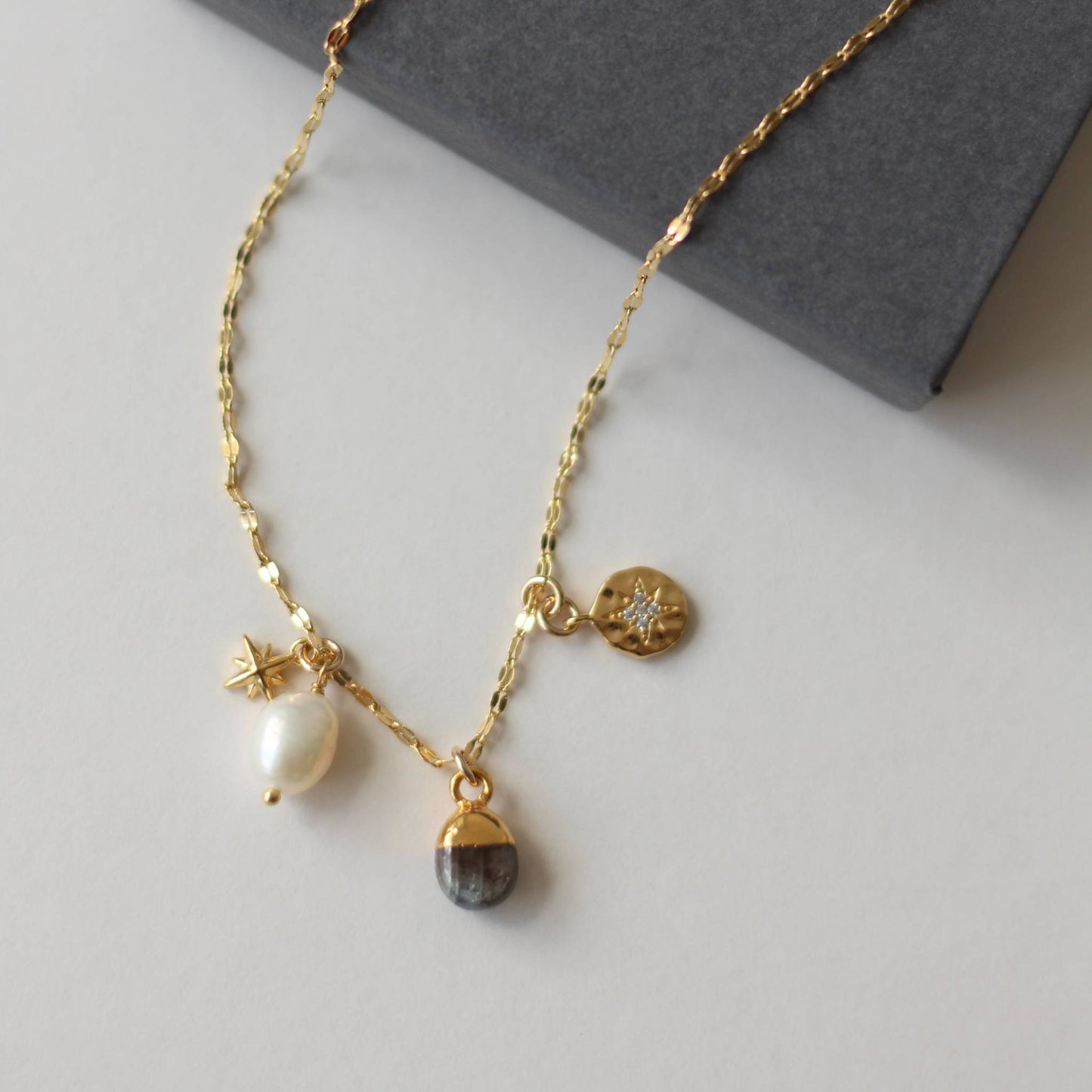 Birthstone Name Necklace (Gold)
