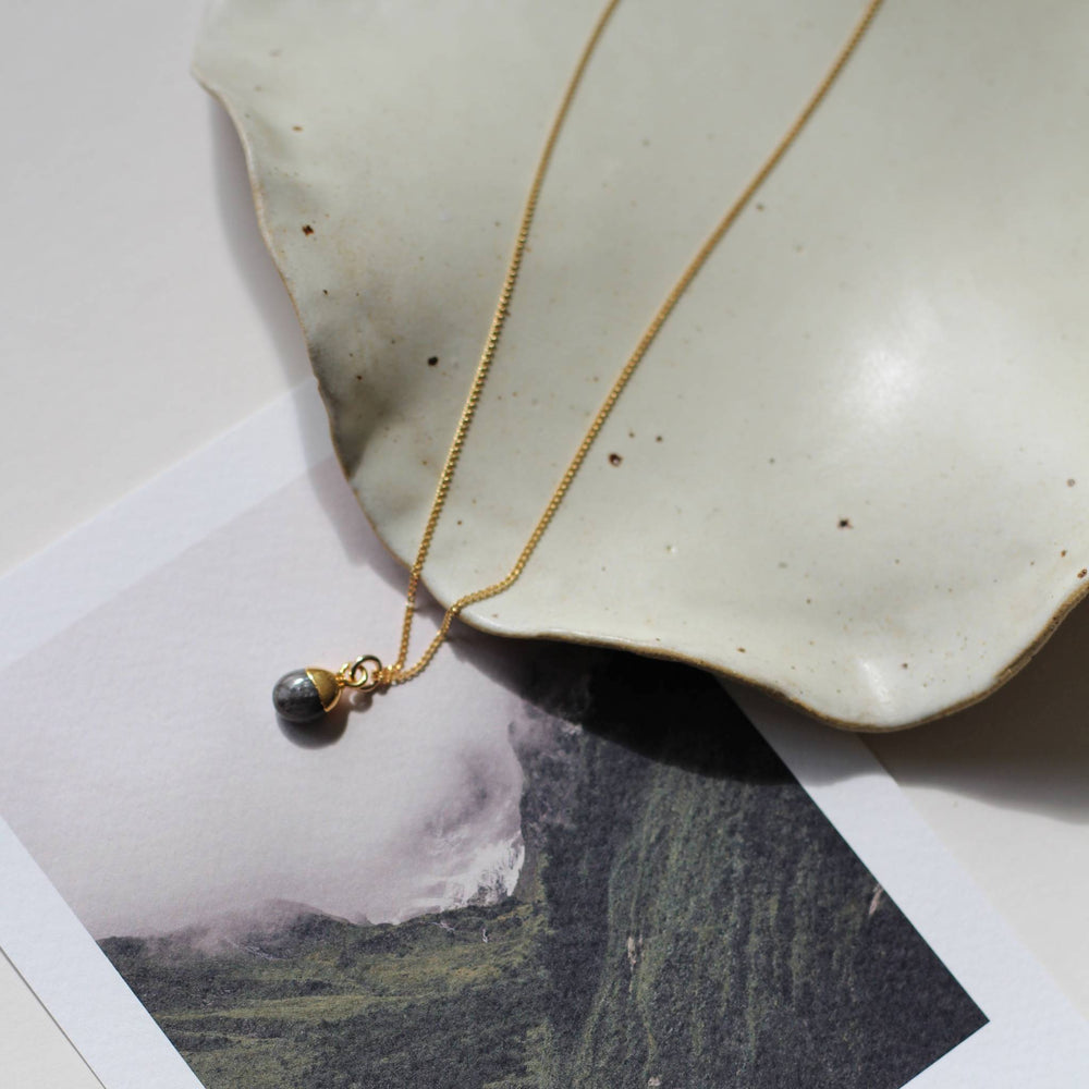 September Birthstone | Sapphire Tiny Tumbled Necklace (Gold)