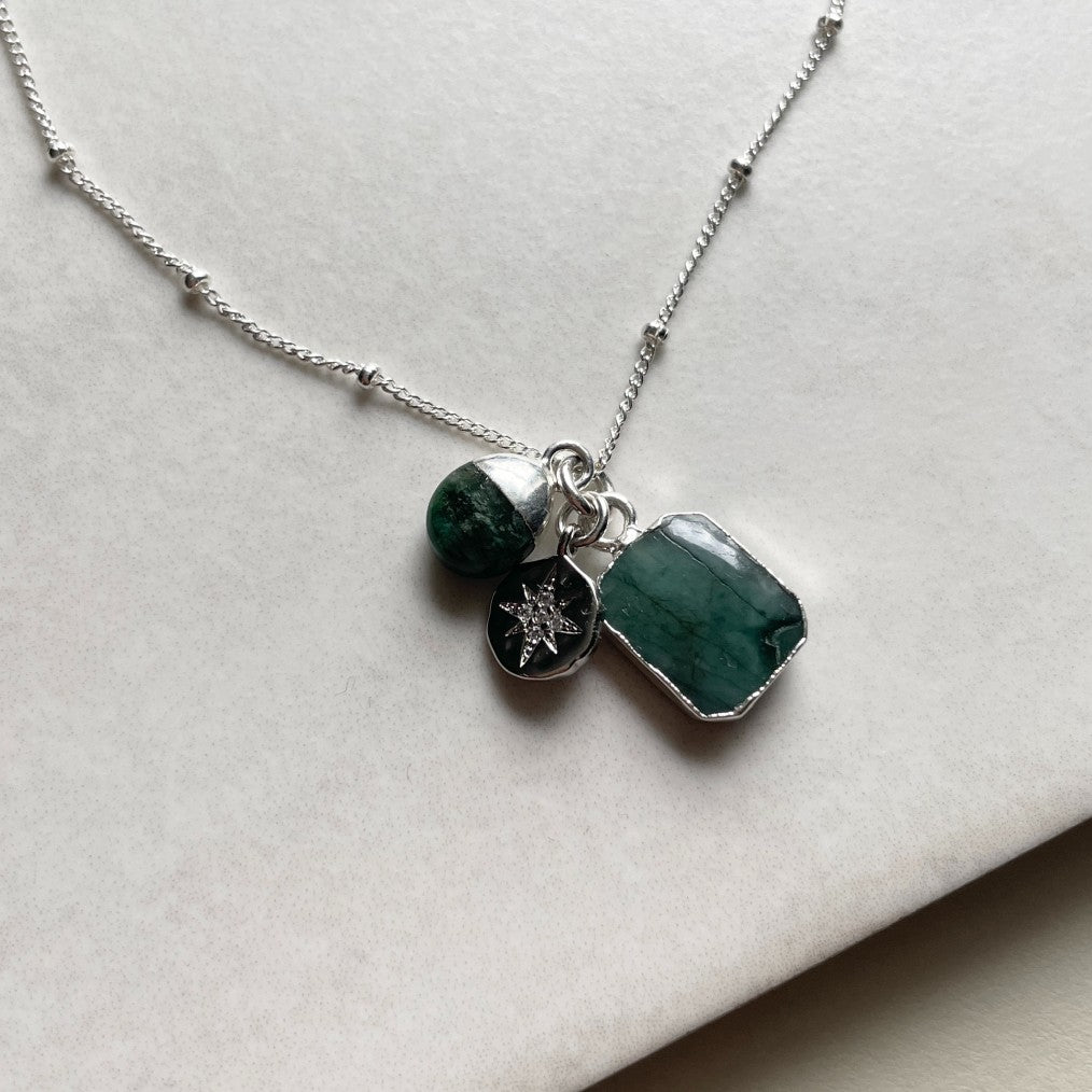 Load image into Gallery viewer, May Birthstone | Emerald Gem Slice Triple Necklace (Silver)
