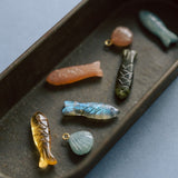Shell Amulet Gemstone Pendant (Gold)