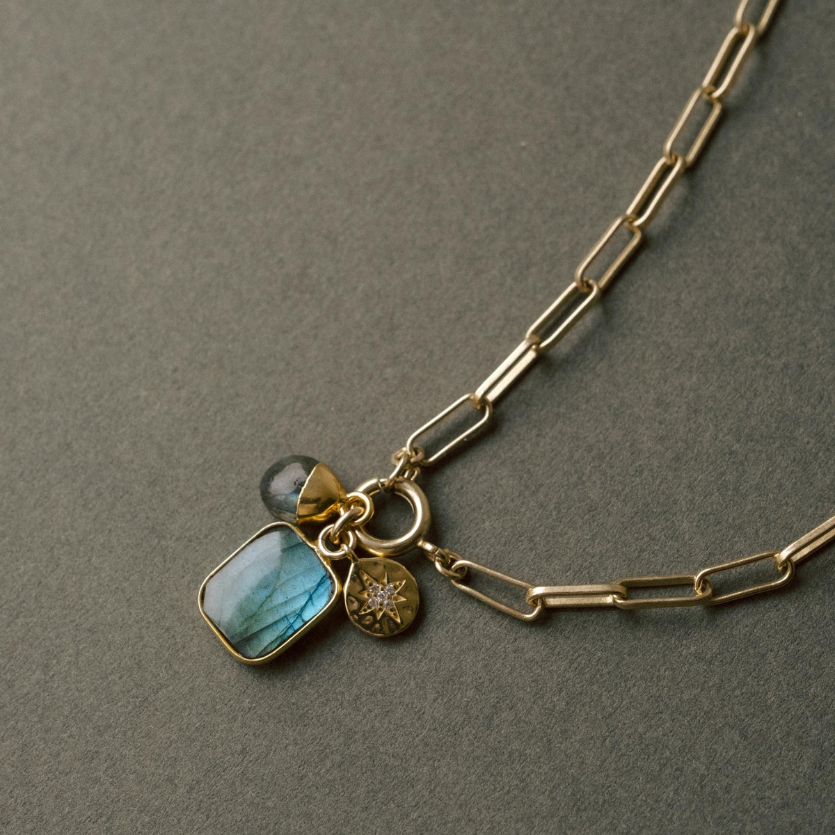 Labradorite Gem Slice Triple Chunky Chain Necklace | Adventure (Gold Plated)