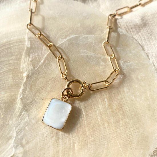 Mother Of Pearl Gem Slice Chunky Chain Necklace | Calming (Gold Plated)