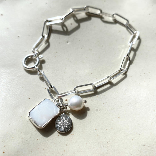 Mother Of Pearl Gem Slice Triple Chunky Chain Bracelet | Calm (Sterling Silver)