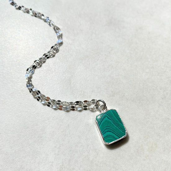 Malachite Gem Slice Vintage Chain Necklace | Joy (Silver)