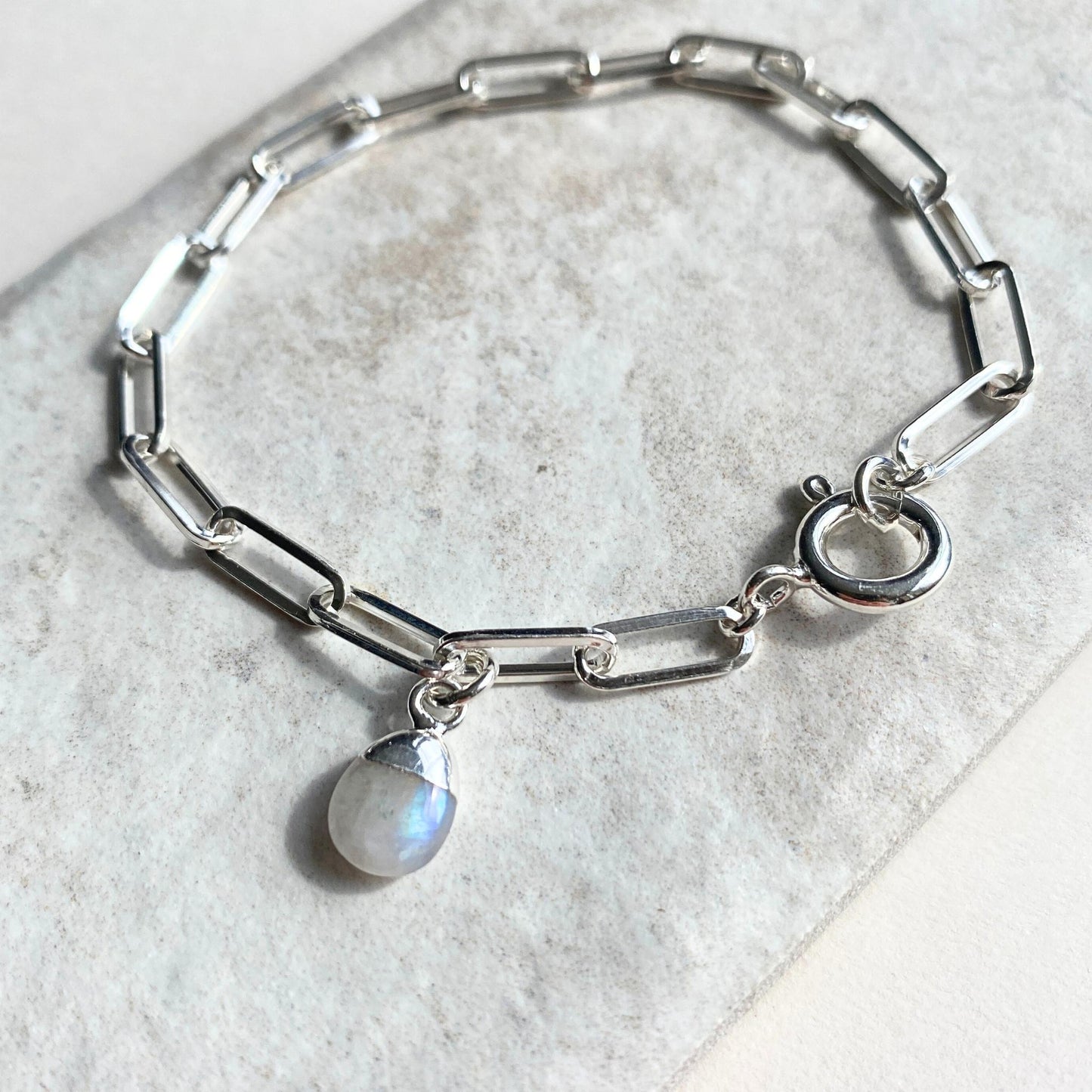 Moonstone Tiny Tumbled Chunky Chain Bracelet | intuition (Silver)