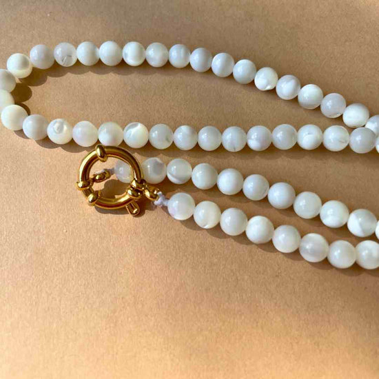 Mother of Pearl Strand Necklace (Gold)