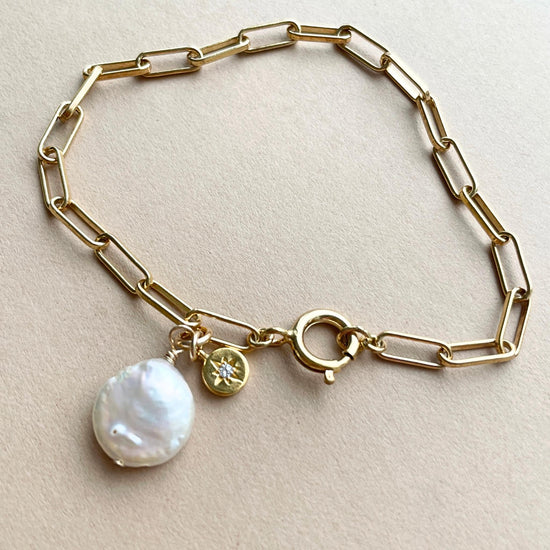 Load image into Gallery viewer, Freshwater Coin Pearl Chunky Chain Bracelet (Gold Plated)

