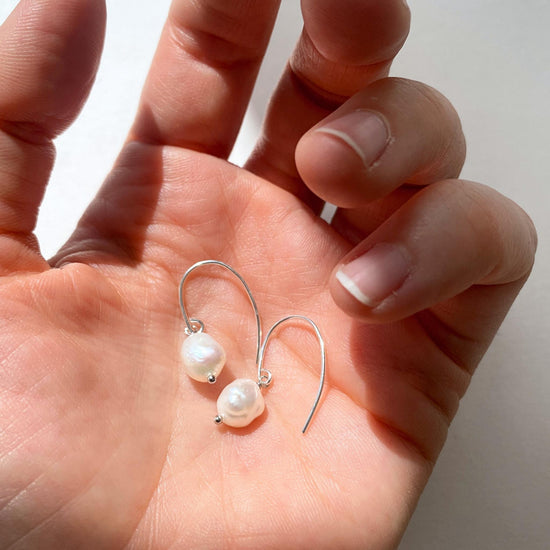 Pearl Ear Wire Earrings | Calm (Silver)