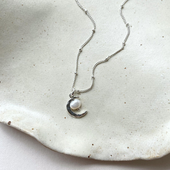 Pearl & Moon Necklace | Calm (Silver)