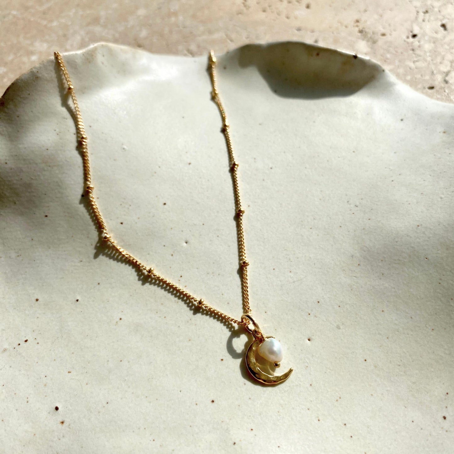 Pearl & Moon Necklace | Calm (Gold Plated)