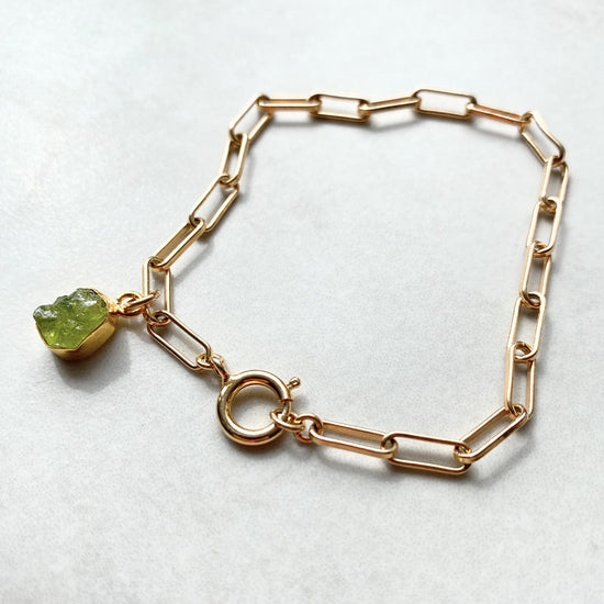 Peridot Carved Chunky Chain Bracelet | Wellbeing (Gold Plated)