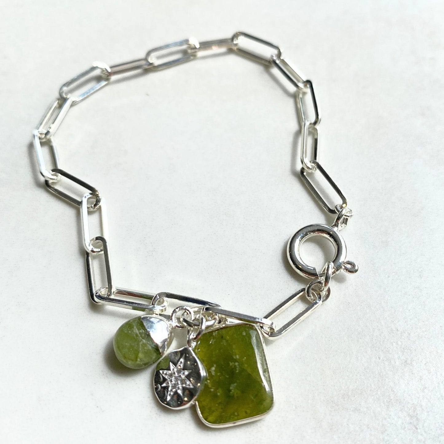 Peridot Gem Slice Triple Chunky Chain Bracelet | Wellbeing (Silver)