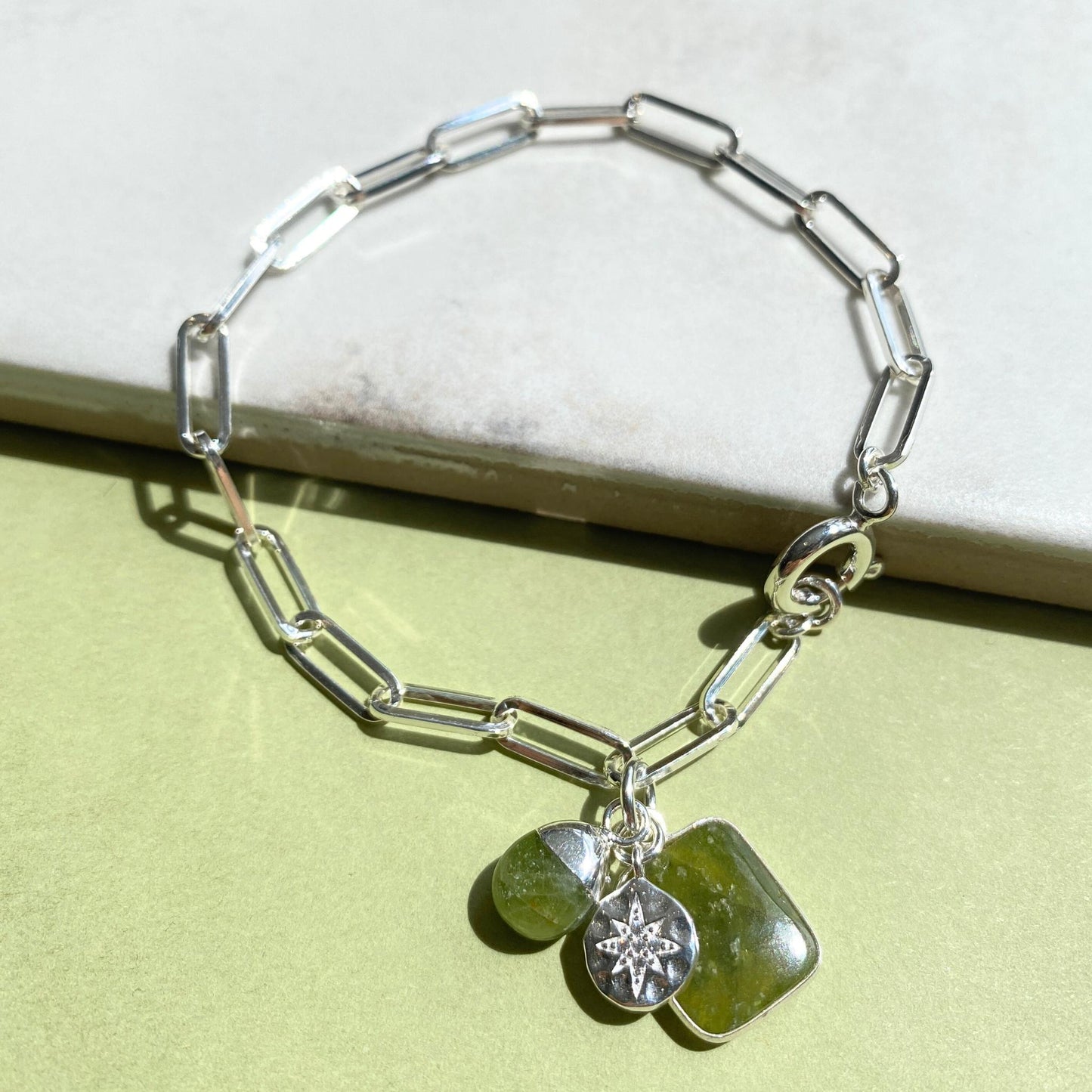 Peridot Gem Slice Triple Chunky Chain Bracelet | Wellbeing (Silver)