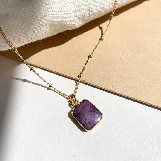 Ruby Gem Slice Necklace | Energy  (Gold Plated)