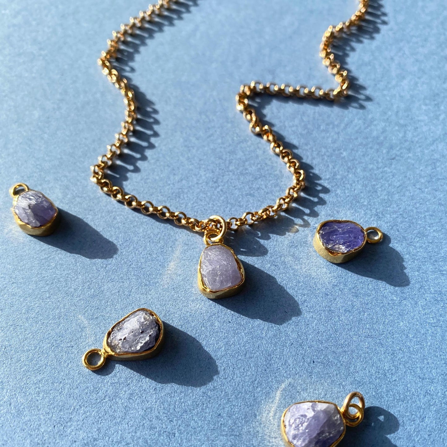 Tanzanite Carved Belcher Chain Necklace | Positivity (Gold Plated)