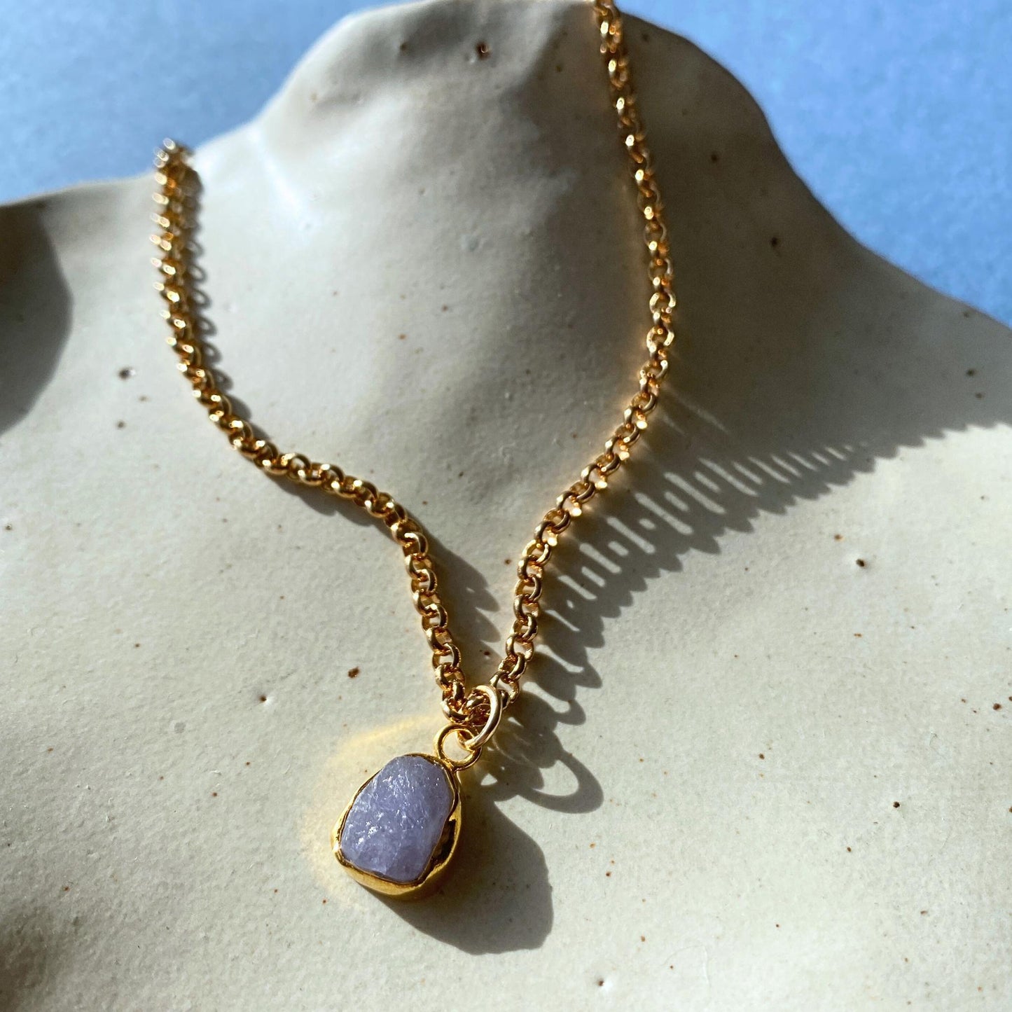 Tanzanite Carved Belcher Chain Necklace | Positivity (Gold Plated)