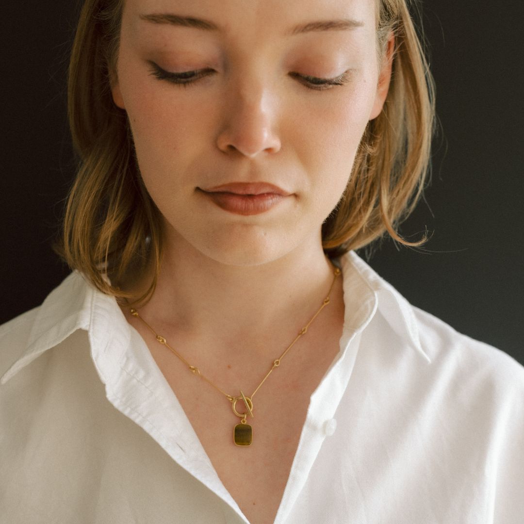 Tiger Eye Gem Slice Bone Chain Necklace | Courage (Gold)