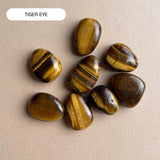 Pebble Stone Cord Necklace (Gold)