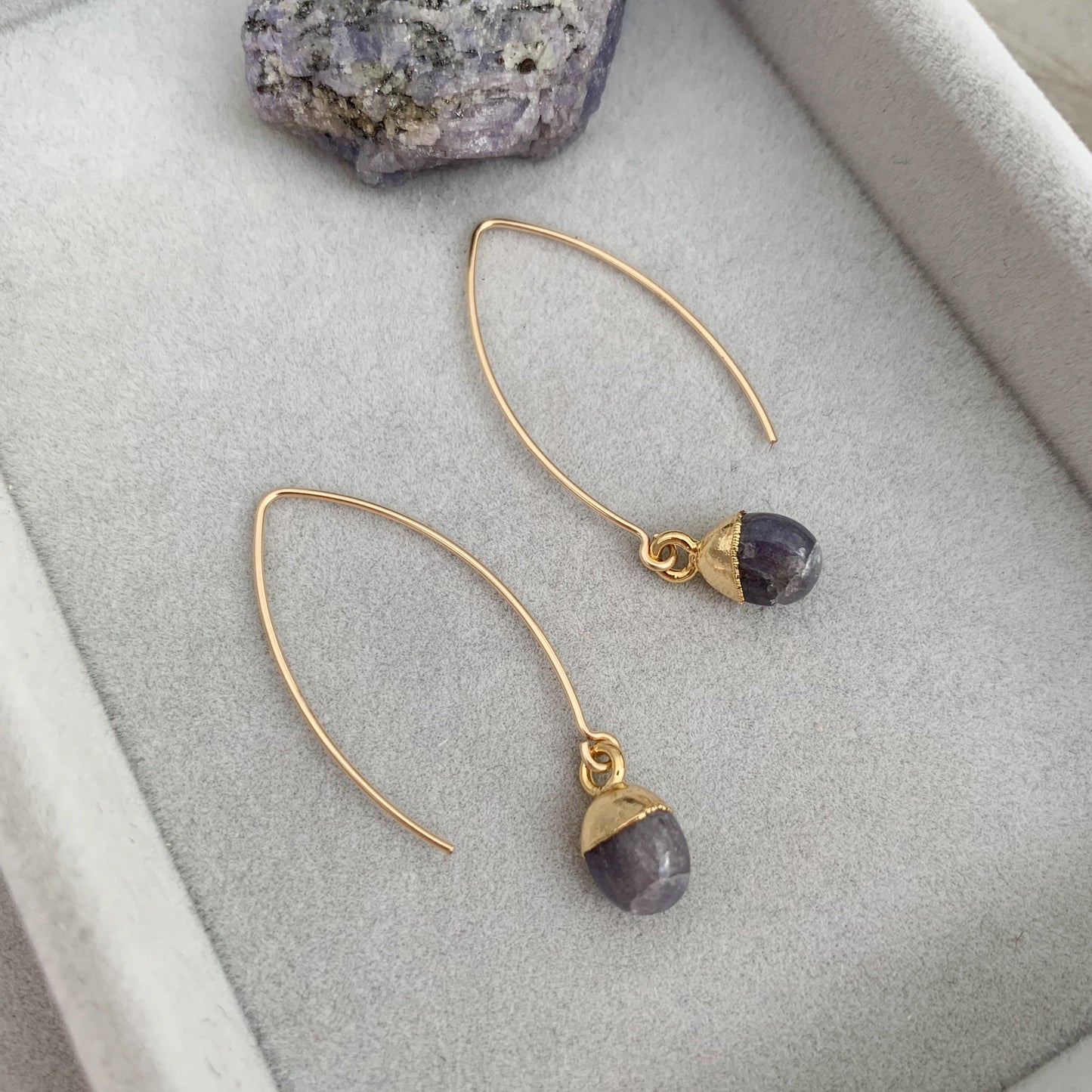 Load image into Gallery viewer, Tiny Tumbled Gemstone Dropper Earrings - Tanzanite - Decadorn

