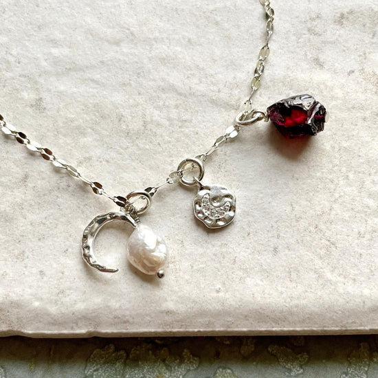 Load image into Gallery viewer, January Birthstone | Garnet Moon Charm Necklace (Silver)
