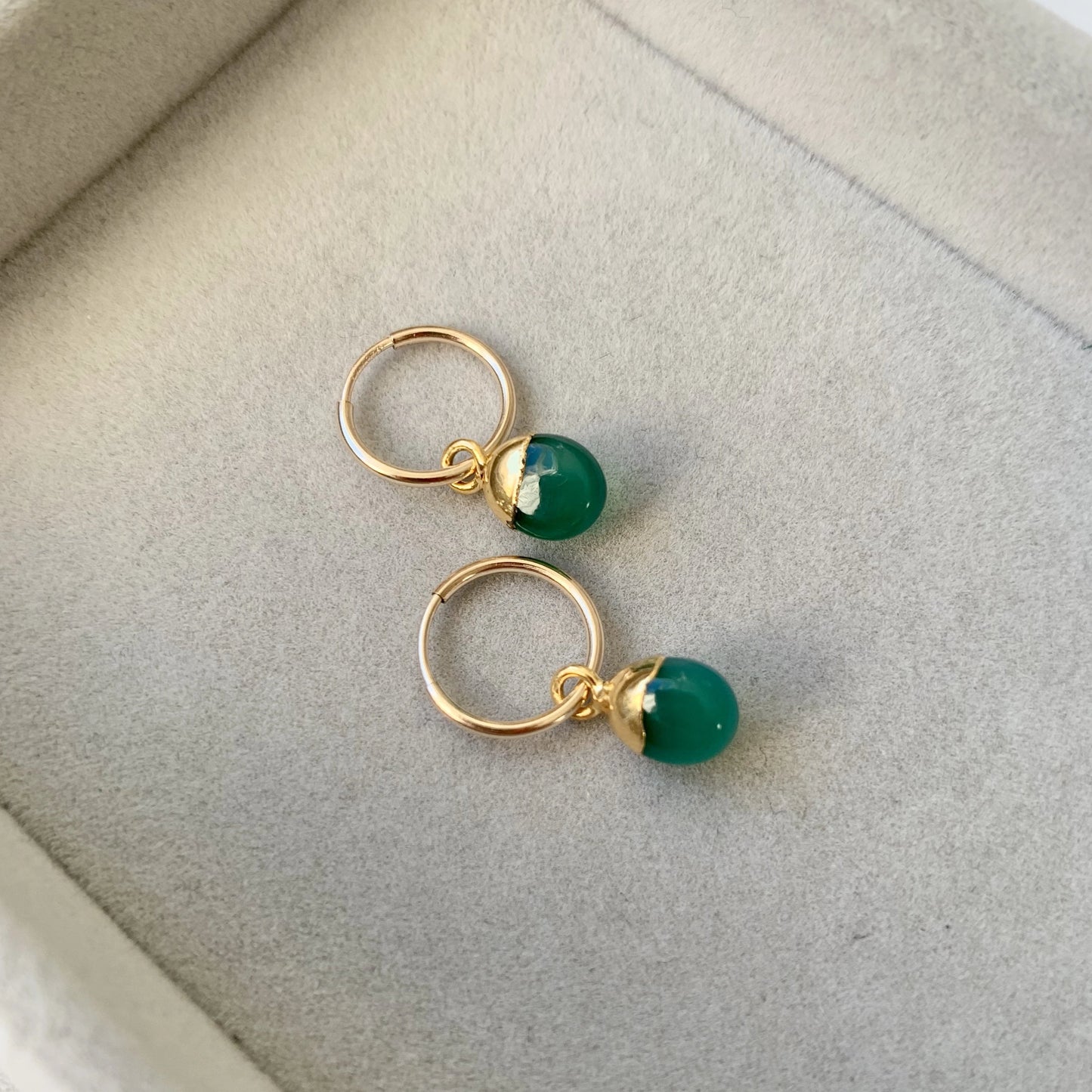 Tiny Tumbled Gemstone Hoop Earrings - Green Agate (Protection) - Decadorn