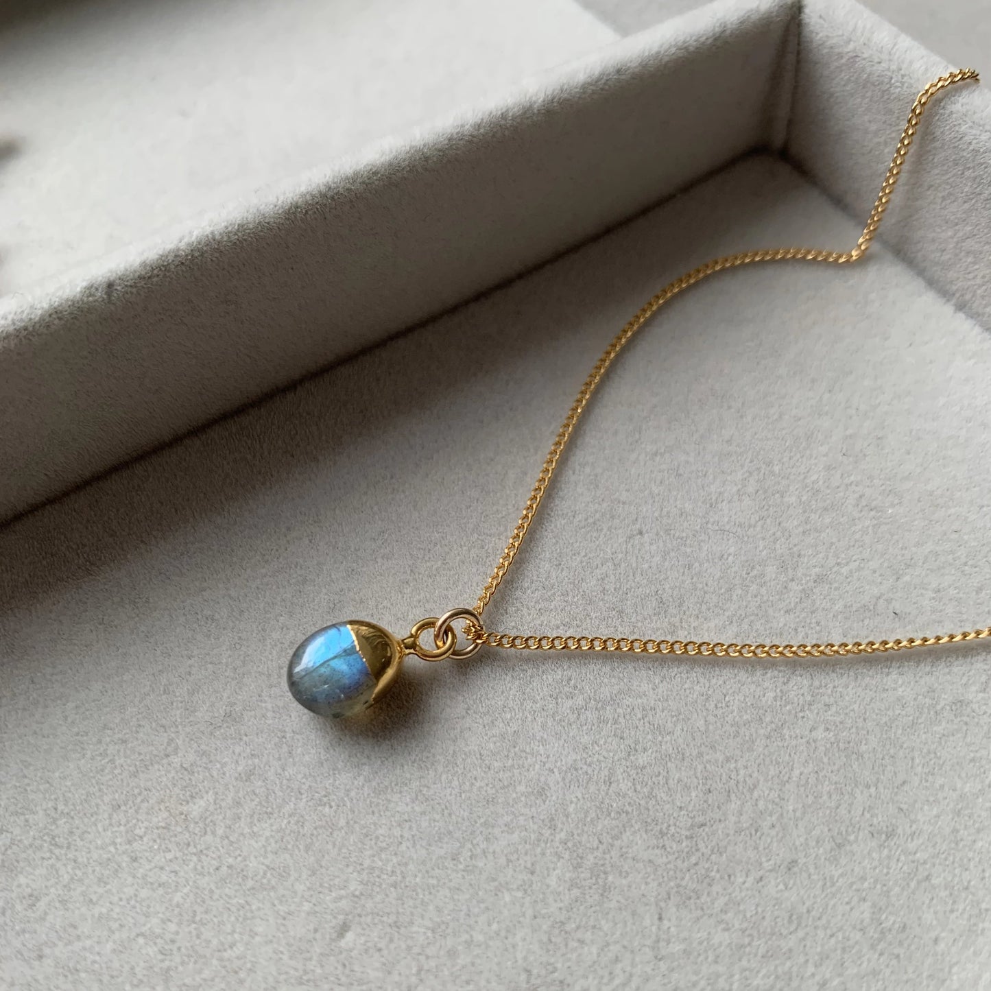 Tiny Tumbled Gemstone Necklace - Labradorite (Adventure) - Decadorn