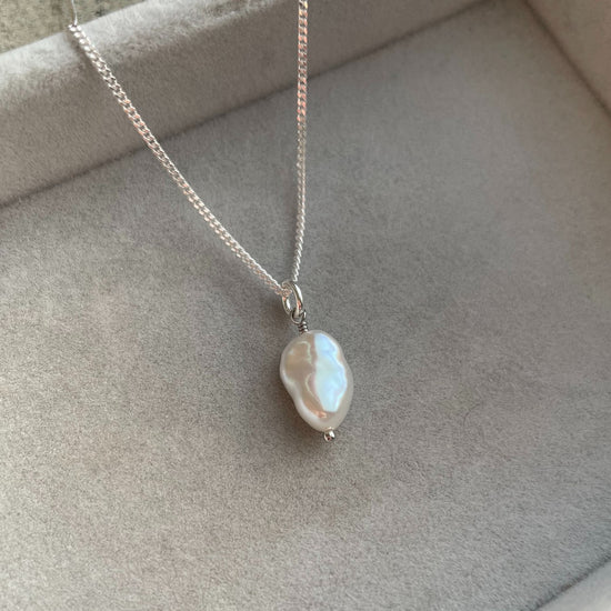 Imperfect Pearl Delicate Chain Necklace | Calm (Sterling Silver)