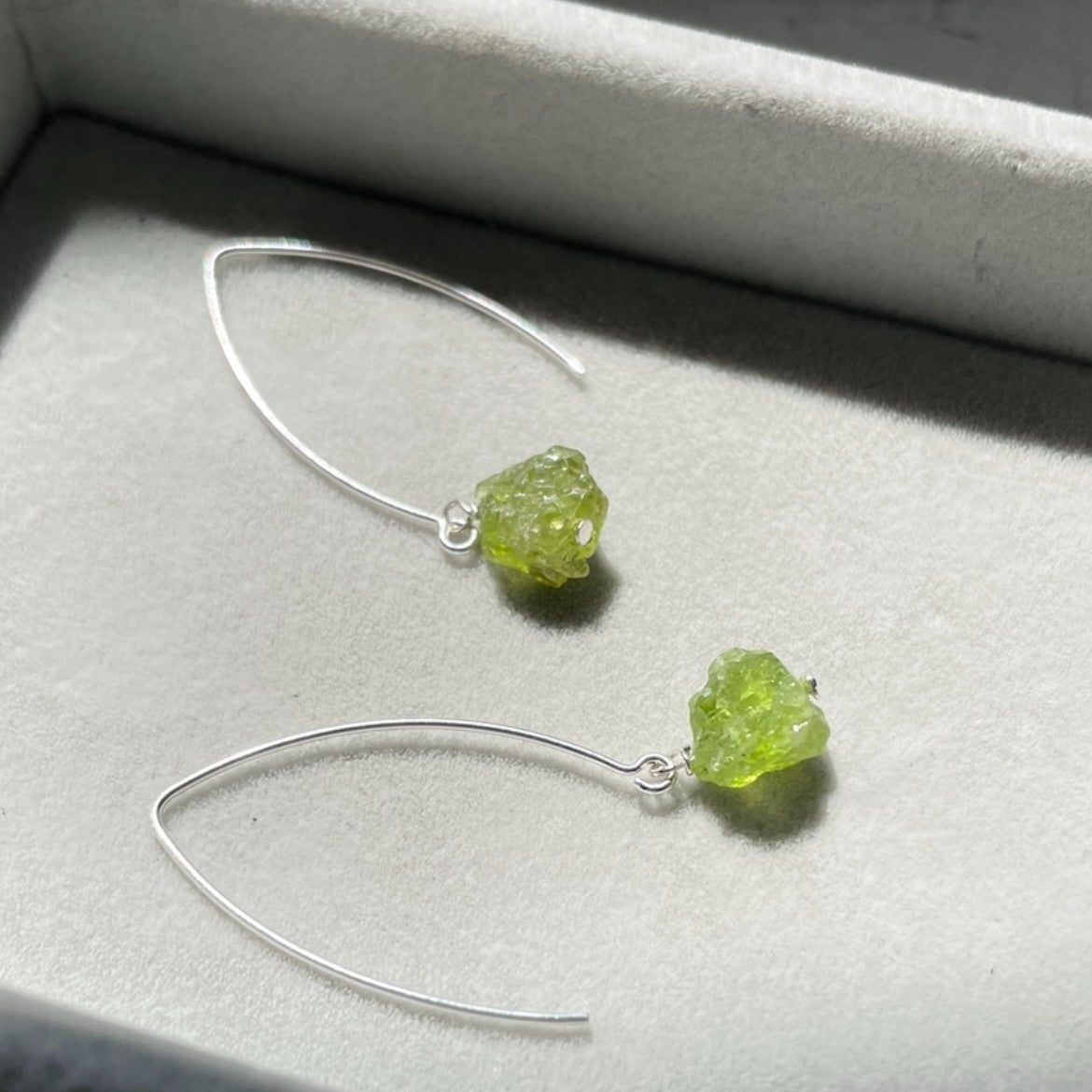 Load image into Gallery viewer, August Birthstone | Peridot Threaded Dropper Earrings (Silver)
