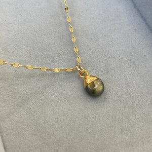 
            
                Load image into Gallery viewer, Labradorite Tiny Tumbled Vintage Chain Necklace | Adventure (Gold Plated)
            
        