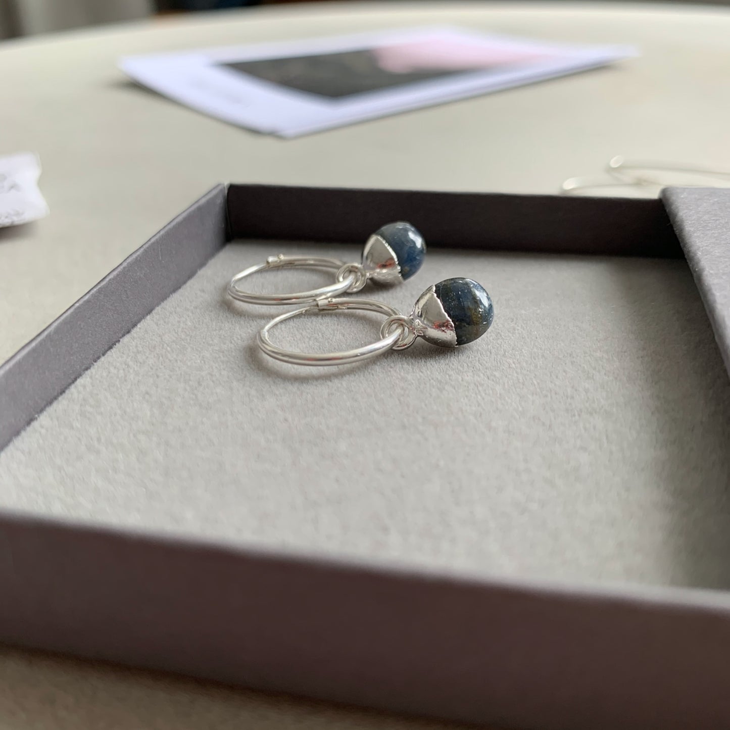 Tiny Tumbled Gemstone Hoop Earrings - Silver - SEPTEMBER, Sapphire - Decadorn