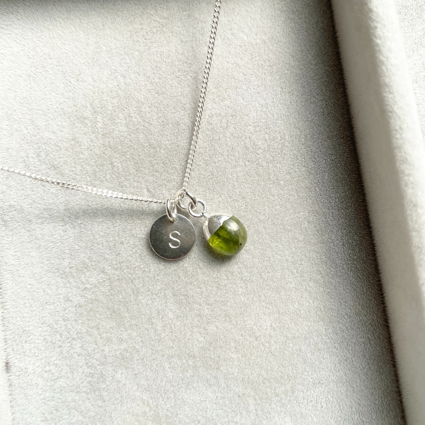 Peridot Tiny Tumbled Necklace | Wellbeing (Silver)